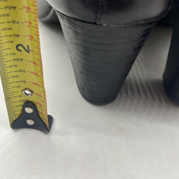 Clarks Bendables Black Heels with Gold Buckles Size 9.5 BAB4728A - Picture 8 of 9